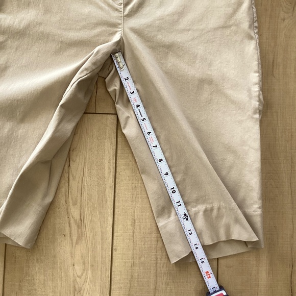 Woman’s Westbound Skimmer Shorts Khaki Tan Size 6 - Picture 4 of 6